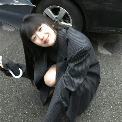 女儿别怕妈妈保护你